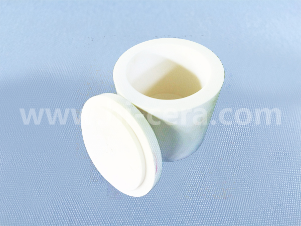 Alumina ceramic crucible